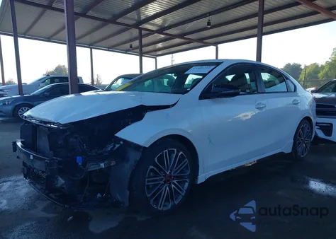 2021 Kia Forte Gt z USA, uszkodzony, nr VIN 3KPF44AC1ME300500